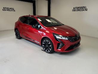 Schadeauto Renault Clio TECHNO 2024/2