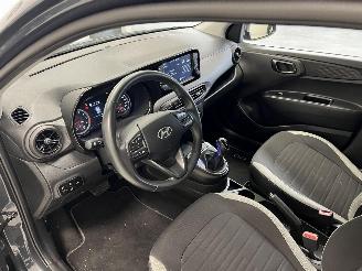 Hyundai I-10 AUTOMAAT picture 10