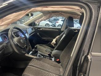 Volkswagen T-Roc STYLE picture 11