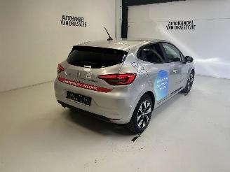 Renault Clio  picture 3