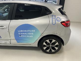 Renault Clio  picture 6