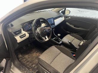 Renault Clio  picture 10