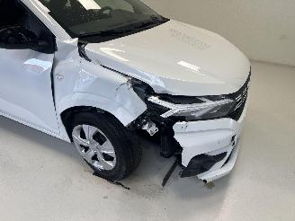 Dacia Sandero  picture 2