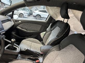 Renault Clio TECHNO picture 12