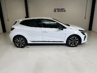 Renault Clio TECHNO picture 4