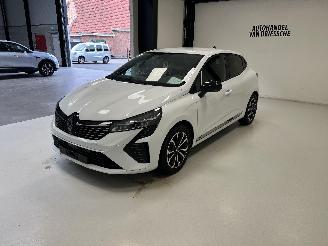 Renault Clio TECHNO picture 8