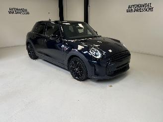 Damaged car Mini Cooper AUTOMATIQUE 2021/12