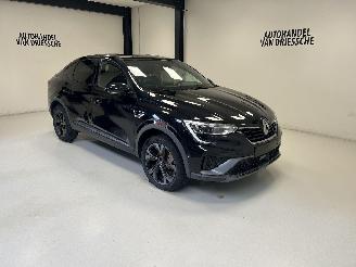 Schadeauto Renault Arkana R.S. LINE 2021/10