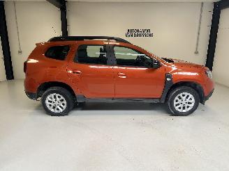 uszkodzony samochody osobowe Dacia Duster  2021/10