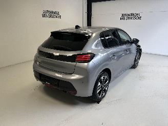 Peugeot 208 ALLURE picture 5