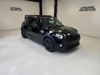 Vaurioauto  passenger cars Mini Cooper AUTOMAAT/PANORAMA 2018/7