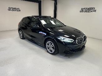 Unfallwagen BMW 1-serie M-PACK/PANORAMA 2021/5
