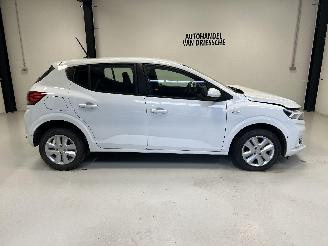uszkodzony samochody osobowe Dacia Sandero LPG+ESSENCE 2023/12