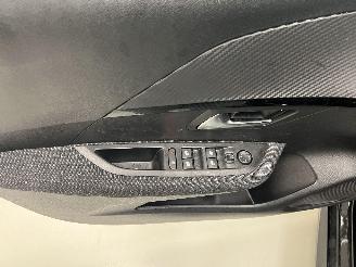 Peugeot 208 STYLE picture 13