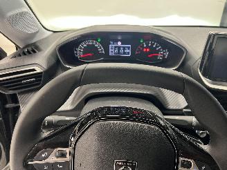Peugeot 208 STYLE picture 14