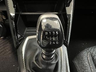 Peugeot 208 STYLE picture 16