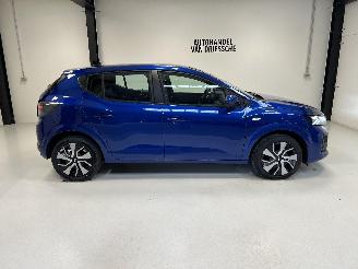 Dacia Sandero  picture 2