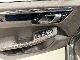 Porsche Macan  picture 11