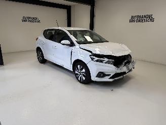 skadebil auto Dacia Sandero  2025/4