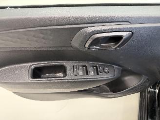 Hyundai I-10  picture 13
