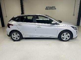 uszkodzony samochody osobowe Hyundai I-20  2024/2