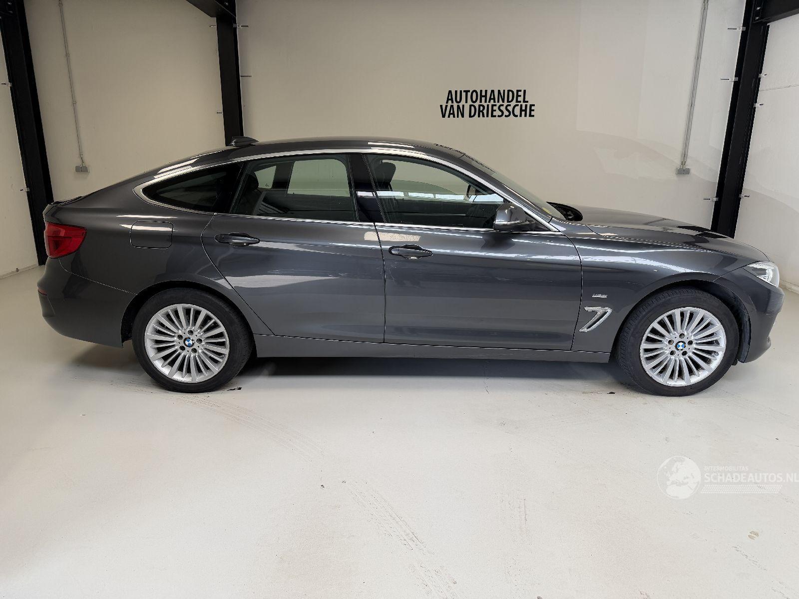 BMW 3-serie LUXURY LINE