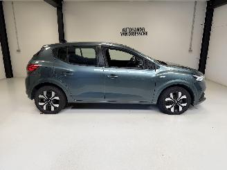 Schadeauto Dacia Sandero LPG + BENZINE 2025/1