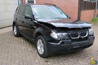 Démontage voiture BMW X3 E83 2.0D 2005/6