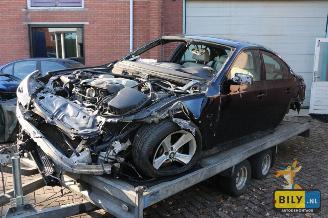 Damaged car BMW 5-serie E60 545i 2004/5