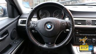 BMW 3-serie E91 320d picture 8