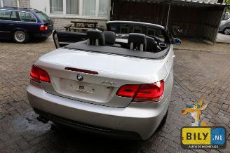 BMW 3-serie E93 330i picture 19