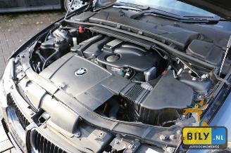 BMW 3-serie E90 320i picture 15