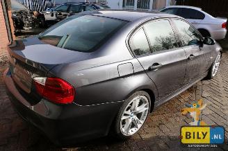 BMW 3-serie E90 320i picture 4