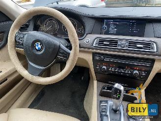 BMW 7-serie F01 730D picture 15