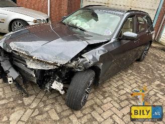 rozbiórka samochody osobowe BMW 3-serie 330i Touring 2020/1