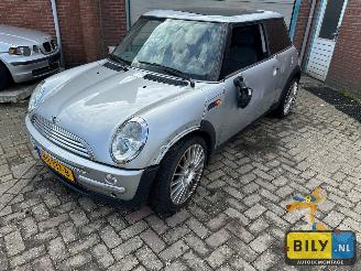 Purkuautot passenger cars Mini Cooper R50 Cooper W10B16 Pure silver (900) 2003/1