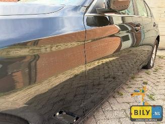 BMW 5-serie BMW G30 520D B47 black sapphire metallic picture 5