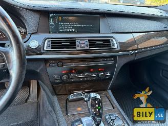 BMW 7-serie BMW F01 730D N57 titanzilver metallic picture 19