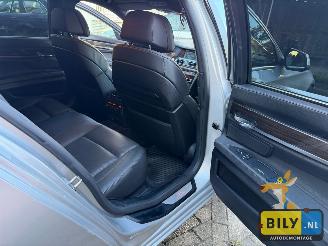 BMW 7-serie BMW F01 730D N57 titanzilver metallic picture 24