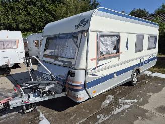 dañado caravana Fendt  510 topas 2004/1