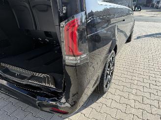 Mercedes V-klasse V300 extra lang 4-Matic Facelift picture 19