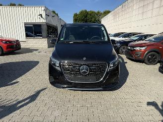 Mercedes V-klasse V300 extra lang 4-Matic Facelift picture 2