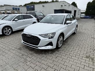 Schadeauto Audi A3 2.0 Liter  30TDI Sportback 2025/2