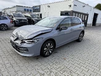 uszkodzony samochody osobowe Volkswagen Golf 2.0 TDI /  DSG  Facelift 8.5 2025/4