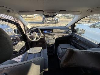 Mercedes V-klasse V-300 Avant-Garde extra lang / facelift picture 13