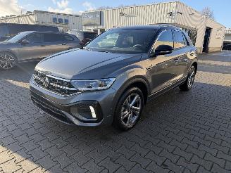 damaged passenger cars Volkswagen T-Roc R-Line 1.5 TSI 2025/6