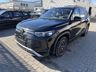 Vaurioauto  passenger cars Volkswagen Tayron 1.5 eTSI 110 kW Life 2025/8