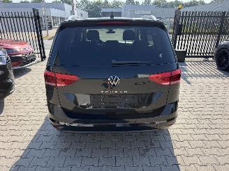 Volkswagen Touran 1.5 TSI 150 7-persoons Goal picture 5