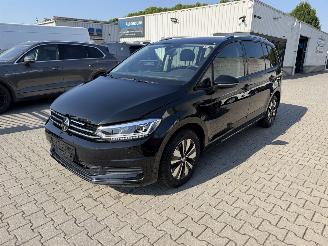 Auto incidentate Volkswagen Touran 1.5 TSI 150 7-persoons Goal 2025/10