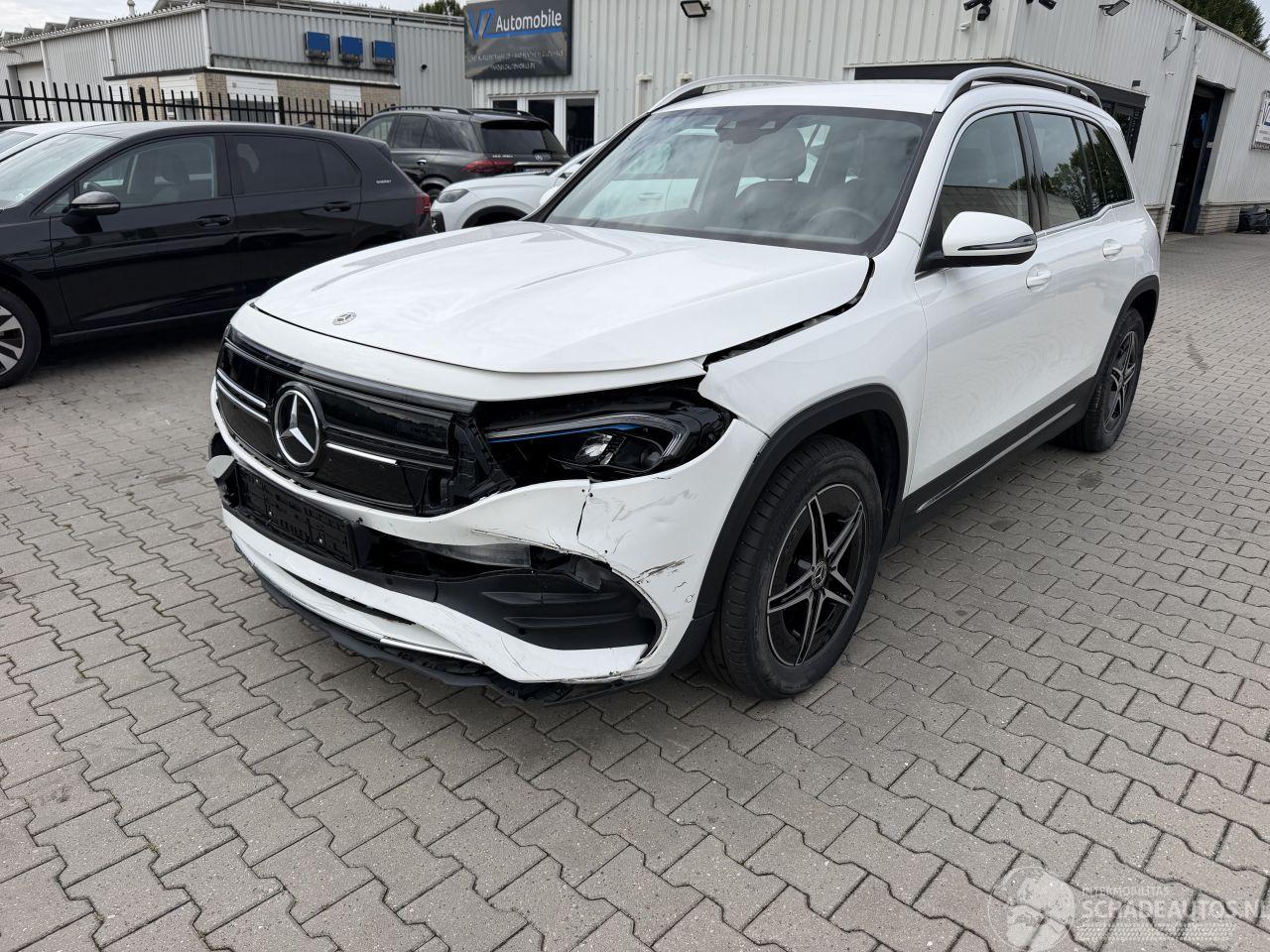 Mercedes EQB 250 Amg-Line / elektro